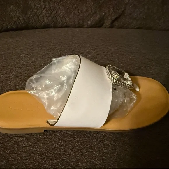 Brighton optic white Allure sandals 9.5M leather New without box - Picture 9 of 12
